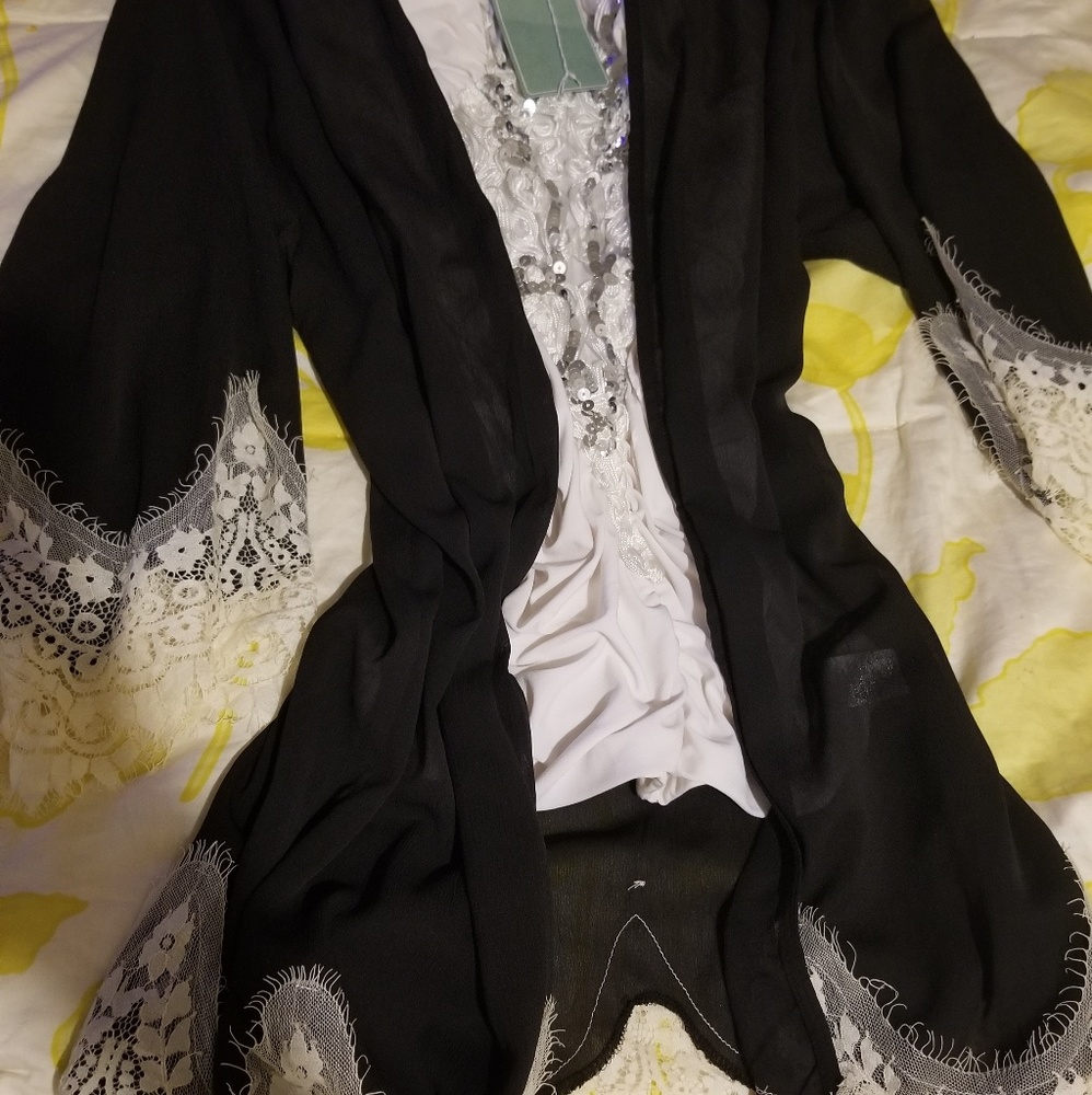 Black  Kimono off white lace boutique [Andree ]